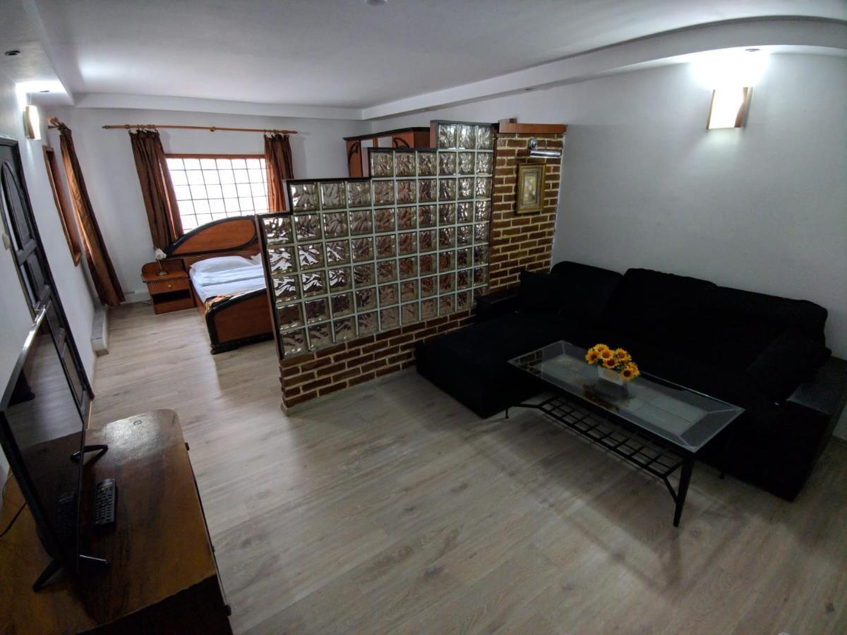 Pension Casa Samurai Brasov Exterior photo